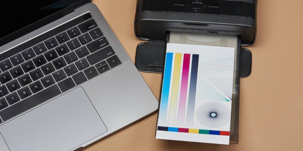 Cómo imprimir tarjetas de visita para identificarte a ti y a tu equipo